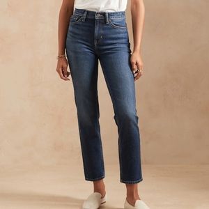 NWT High-Waisted Medium Wash Straight Jean